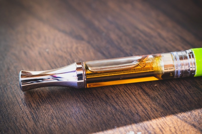 How to Buy THC Vape Pens Online in Canada: A Complete Guide